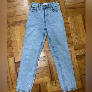 Abercrombie 90s Straight Ultra High-Rise Jeans